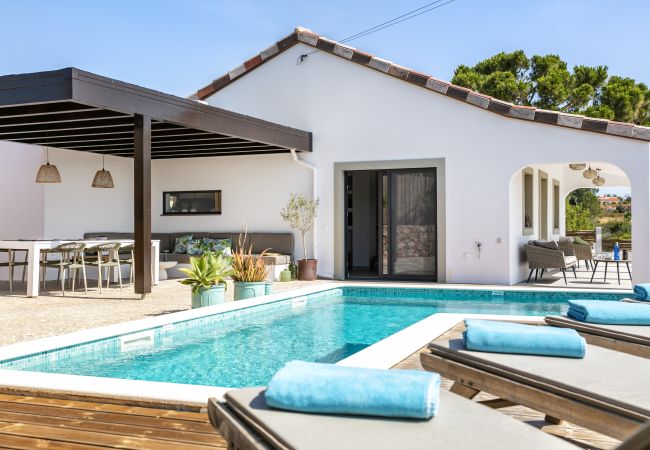 Ferienhaus in Lagoa - Casa Lourenço – Ein ruhiger Rückzugsort inmitten der Natur mit Meerblick