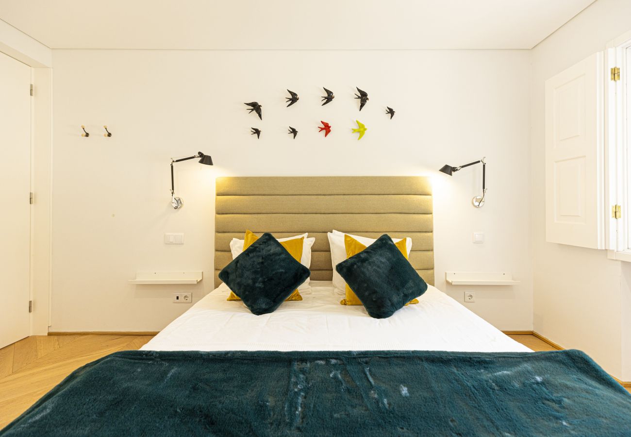 Doppelhaushälfte in Lissabon - Contemporary Restelo Pool Haven