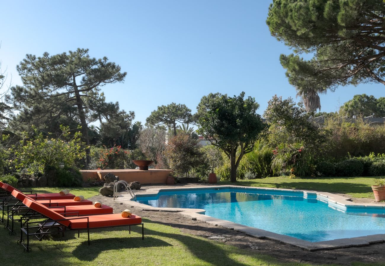Villa in Cascais - Terracotta Treasure Villa