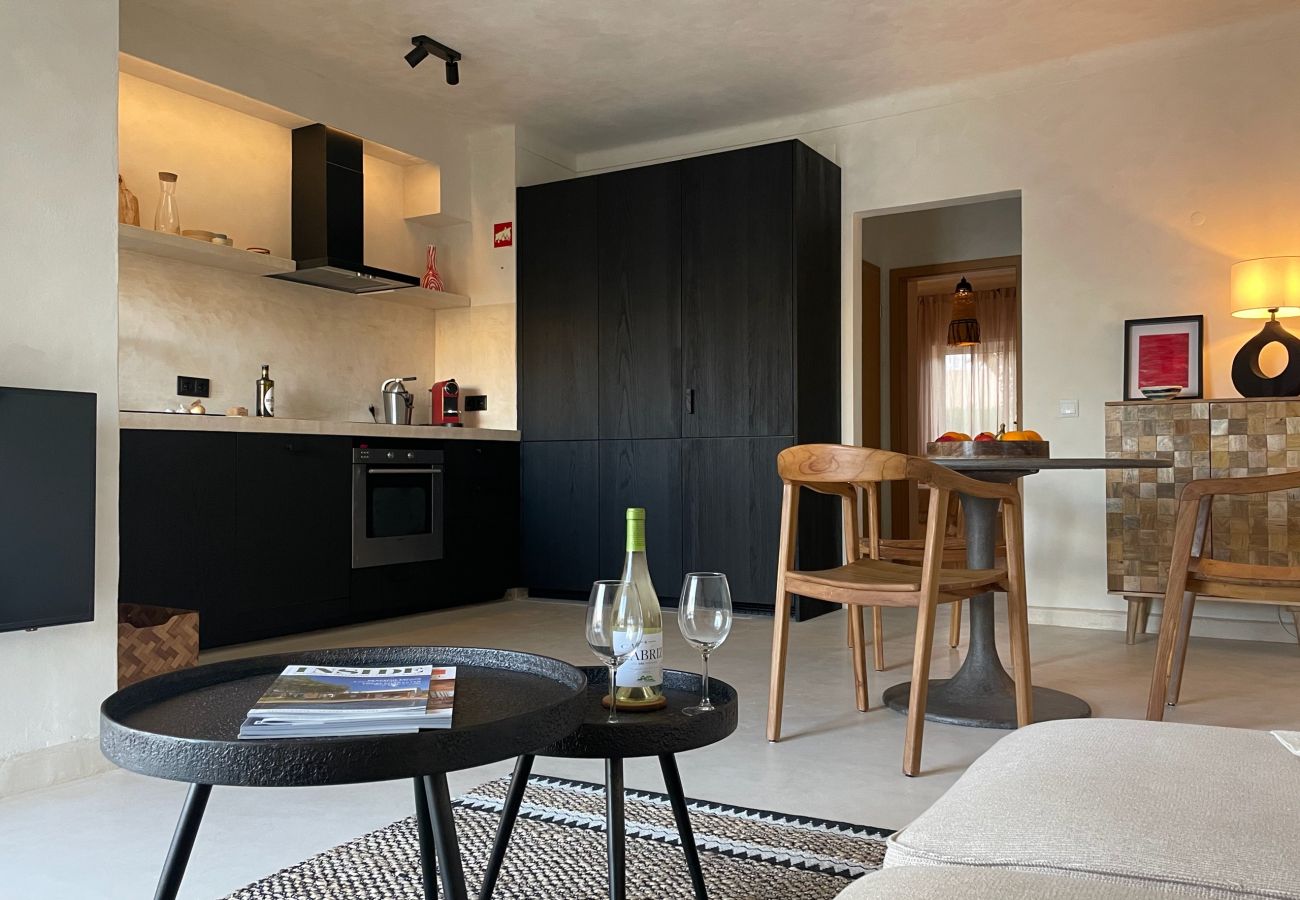 Ferienwohnung in Carvoeiro - Casa Syra – Stilvolles Apartment mit Meerblick im Herzen von Carvoeiro