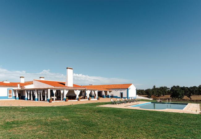 Villa en Ermidas-Sado - Countryside Manor