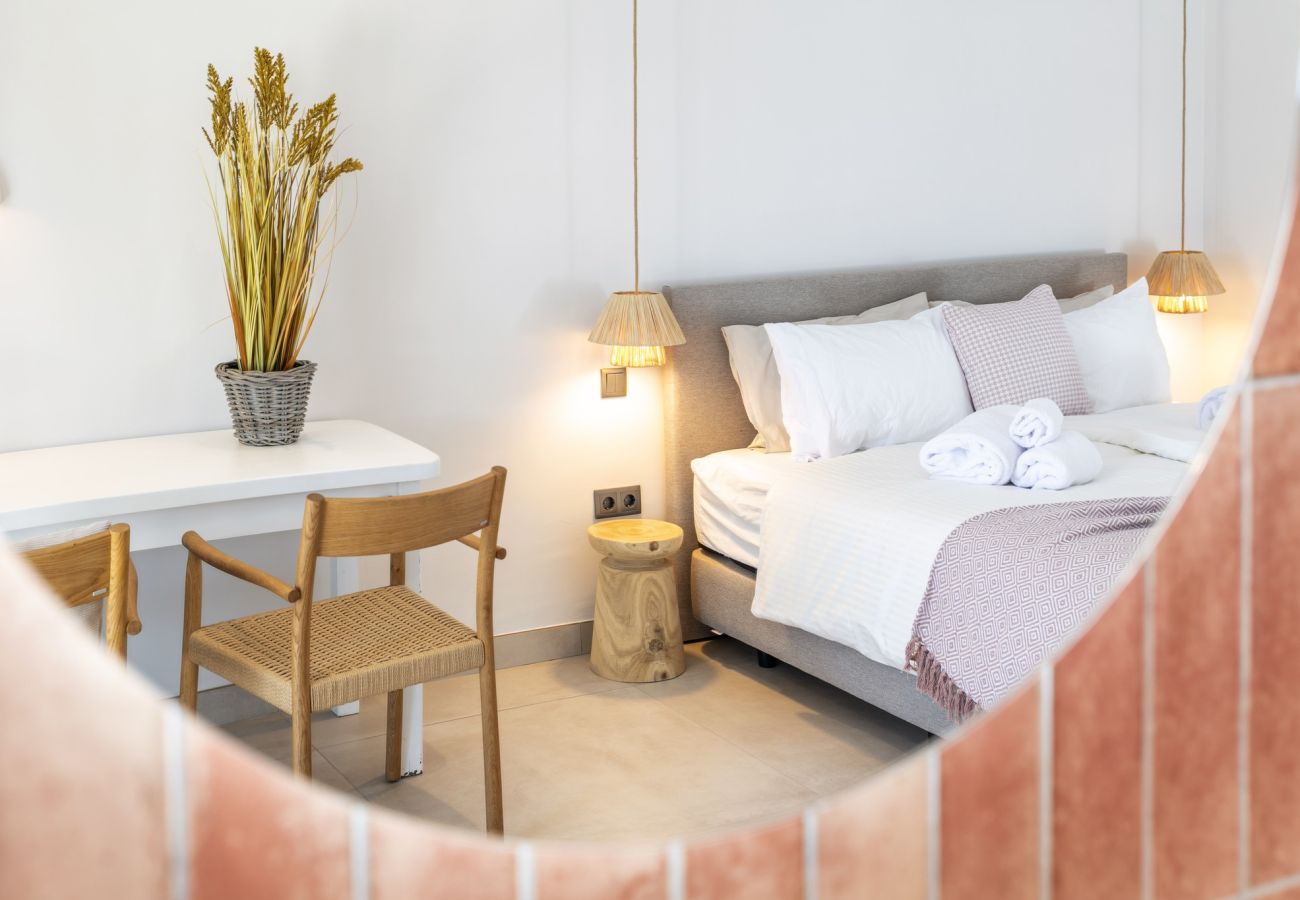 Casa en Lagoa - Casa Lourenço – A Serene Getaway Surrounded by Nature and Ocean Views