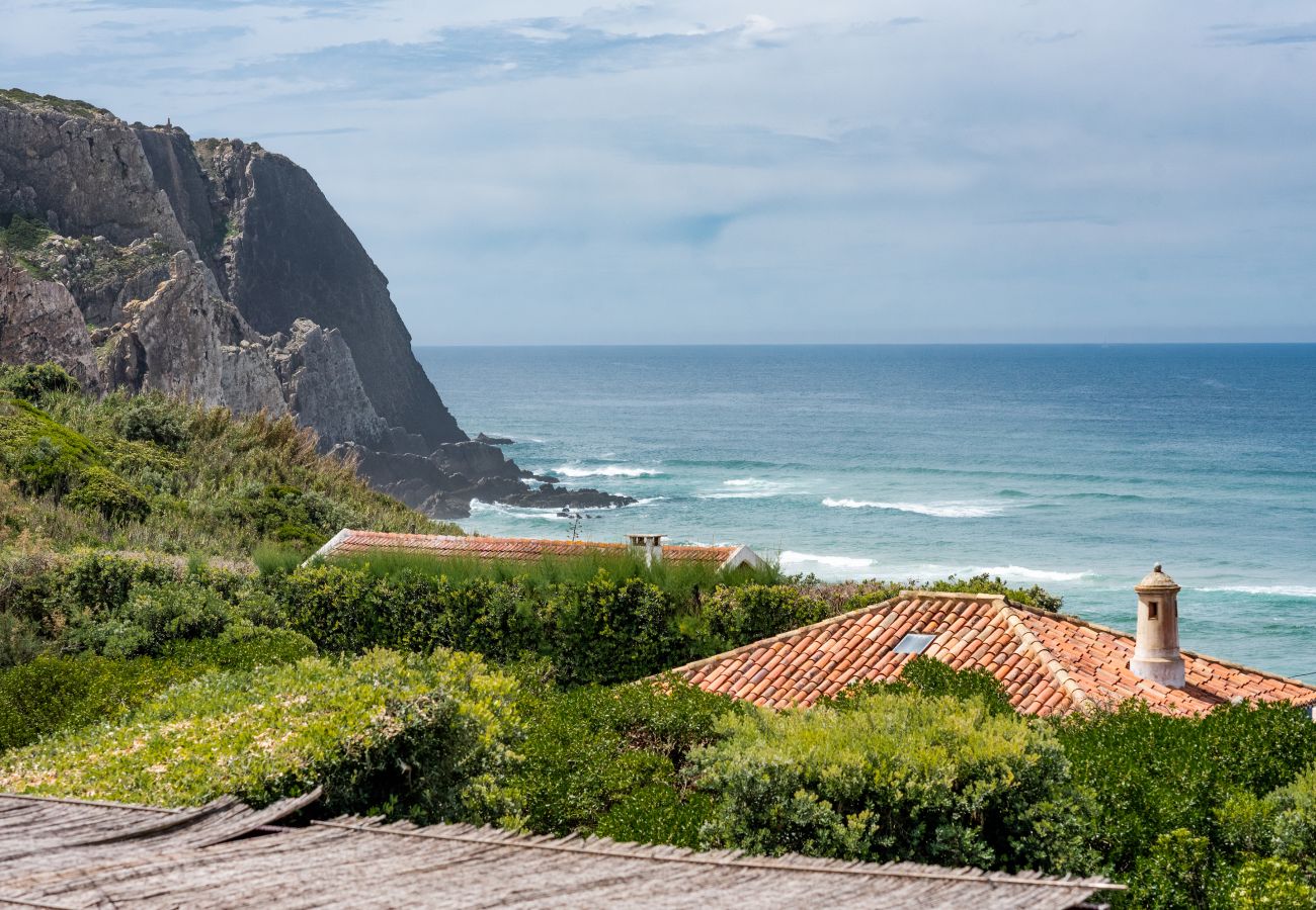 Villa en Sintra - Beachfront Recluse