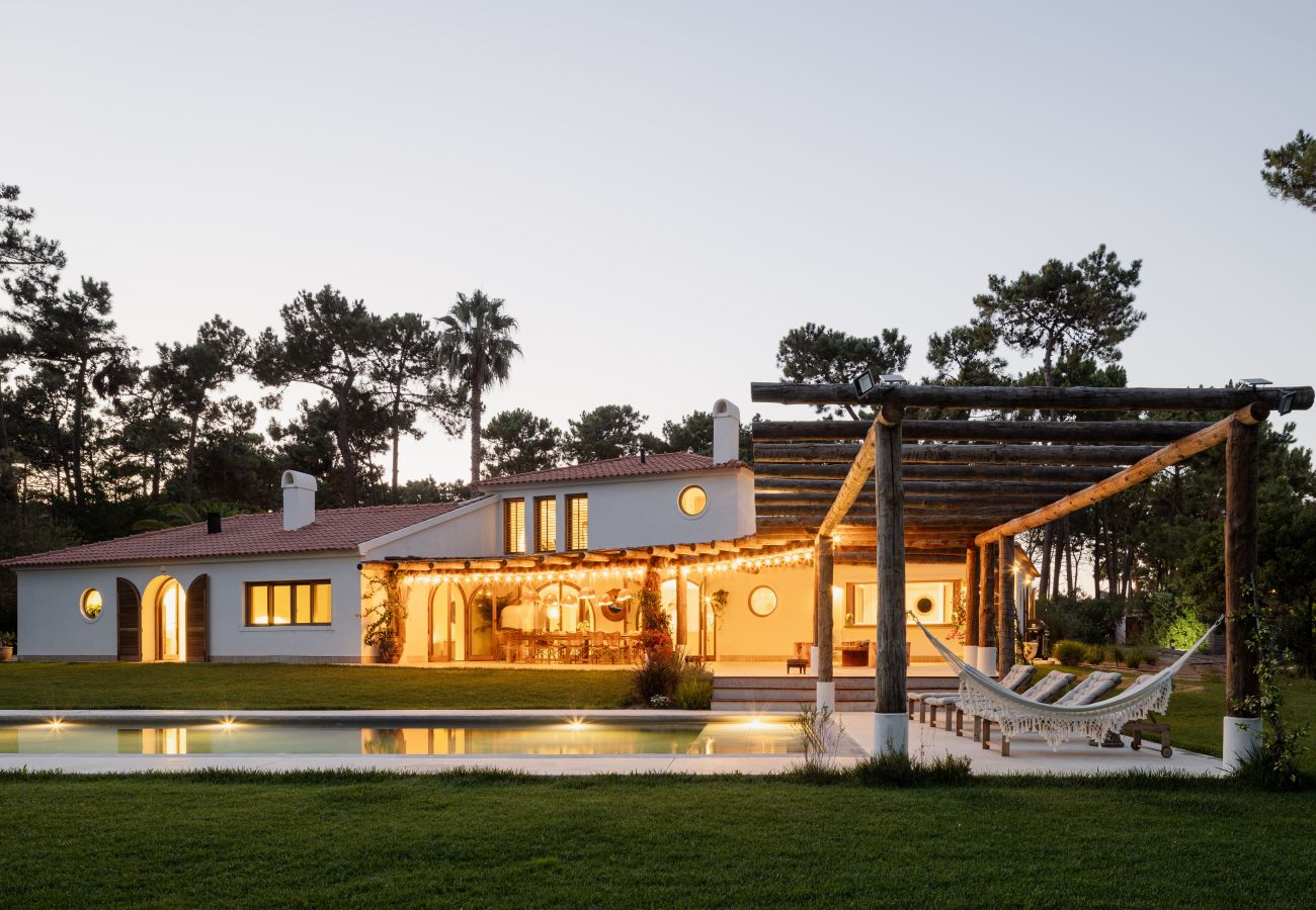 Villa en Aroeira - Elysian Villa