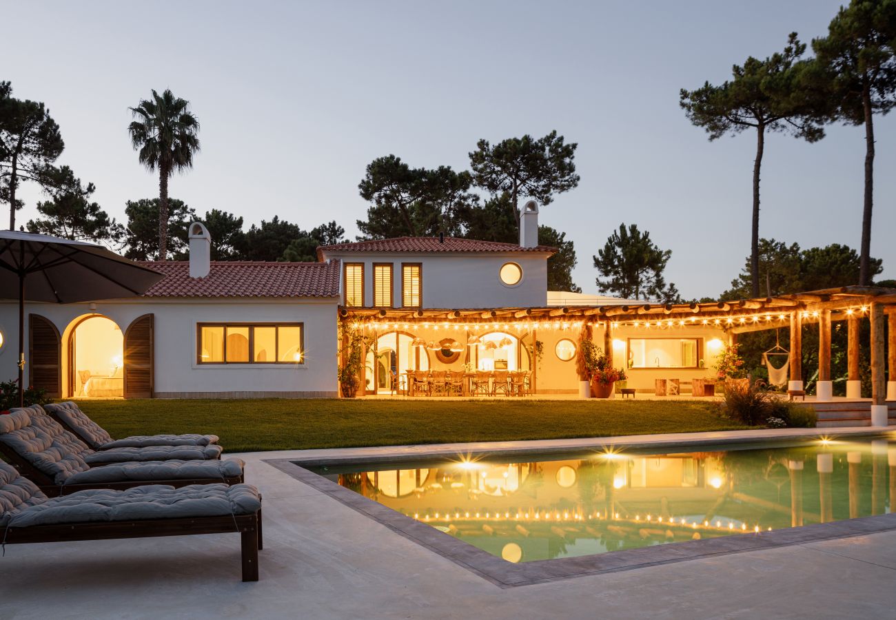 Villa en Aroeira - Elysian Villa