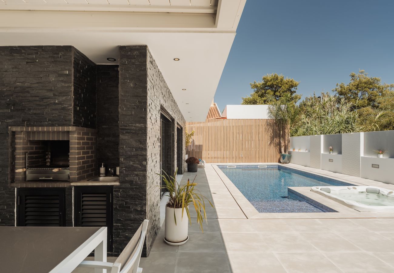 Villa en Aroeira - Paraty Villa