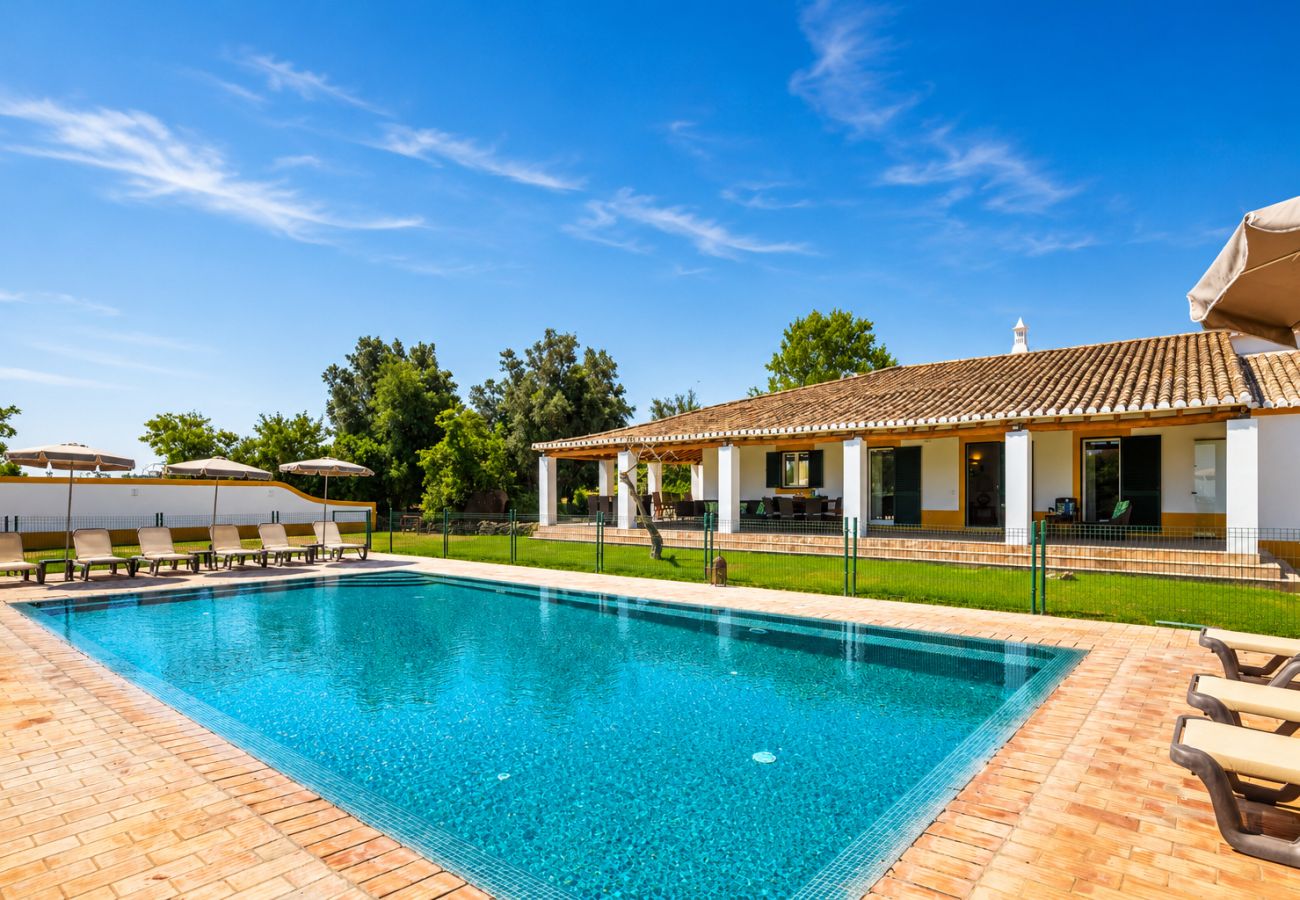 Villa en Salicos - Quinta Salicos