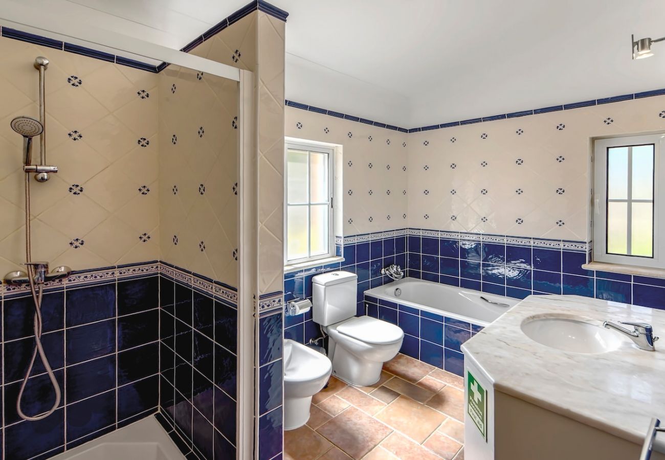 Maison à Carvoeiro - Casa Teresa - Piscine privée chauffée à Carvoeiro 