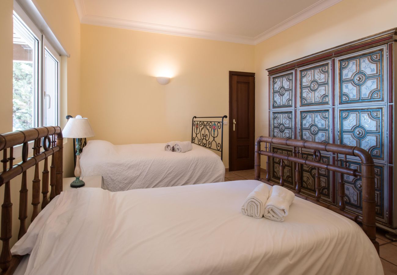 Villa a Santa Bárbara de Nexe - Villa Monte dos Agostos