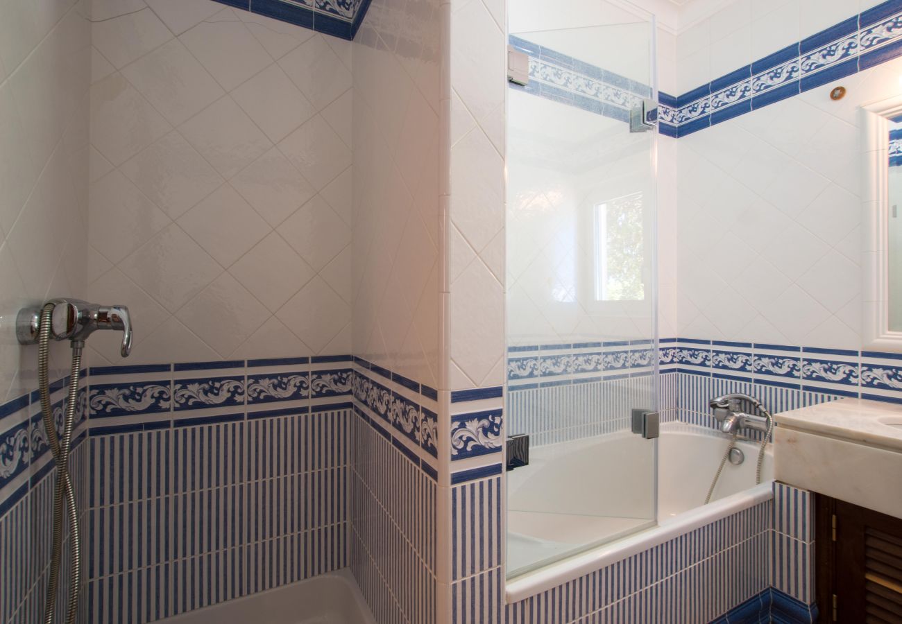 Villa a Santa Bárbara de Nexe - Villa Monte dos Agostos