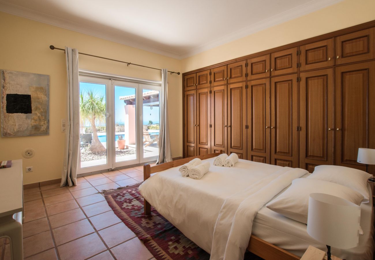Villa a Santa Bárbara de Nexe - Villa Monte dos Agostos
