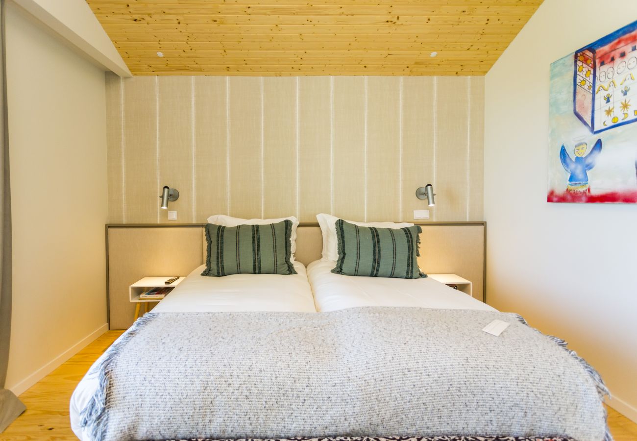 Villa a Cascais - Guincho Floating Book Villa