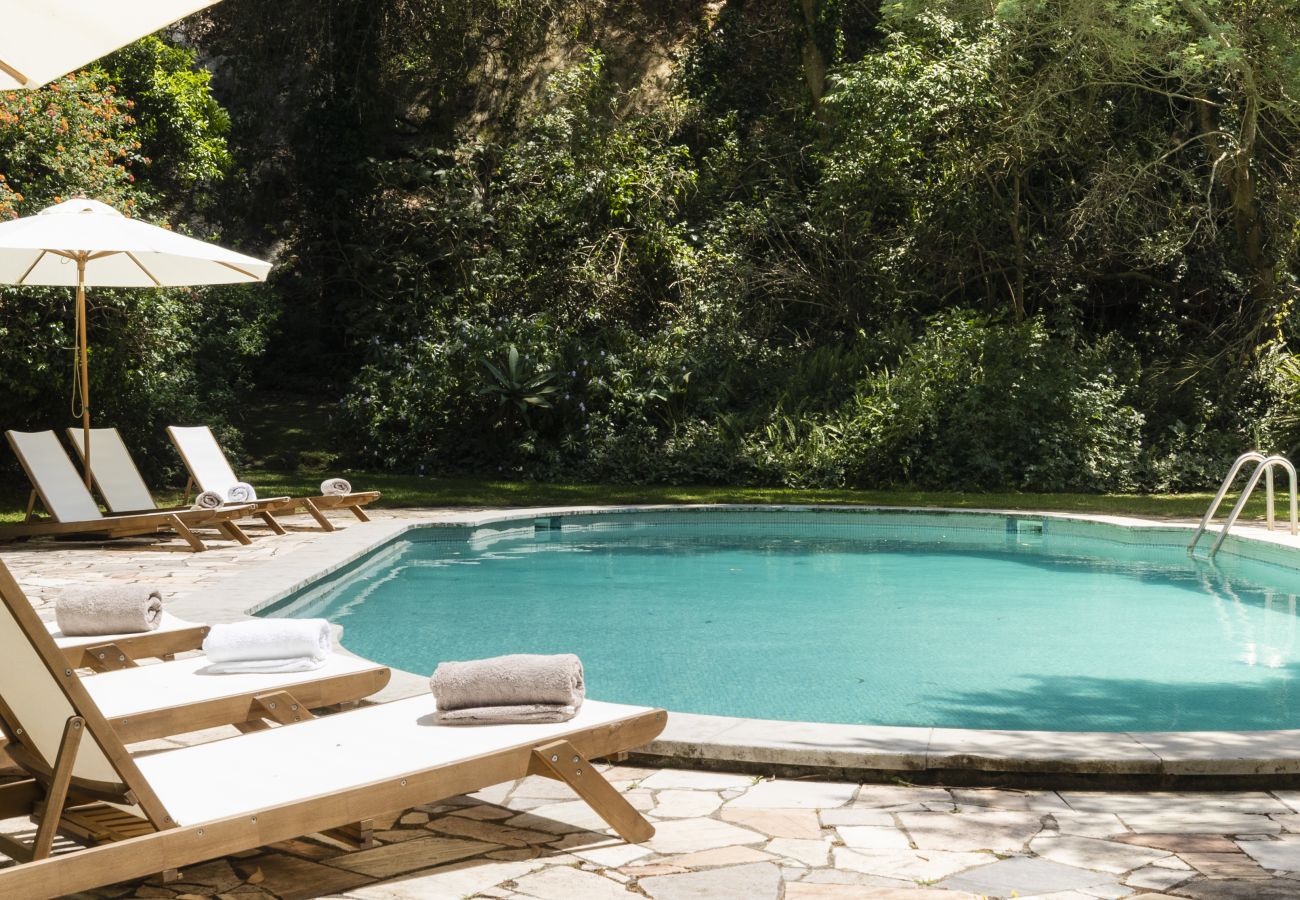 Villa a Cascais - A Hideaway Paradise