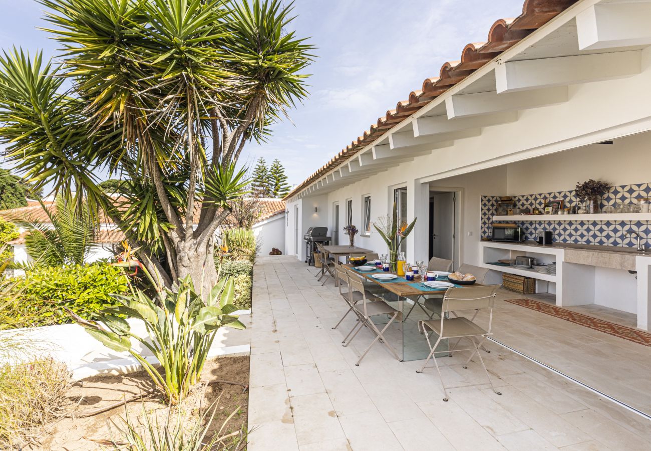 Villa a Estoril - Estoril Contemporary Garden Villa