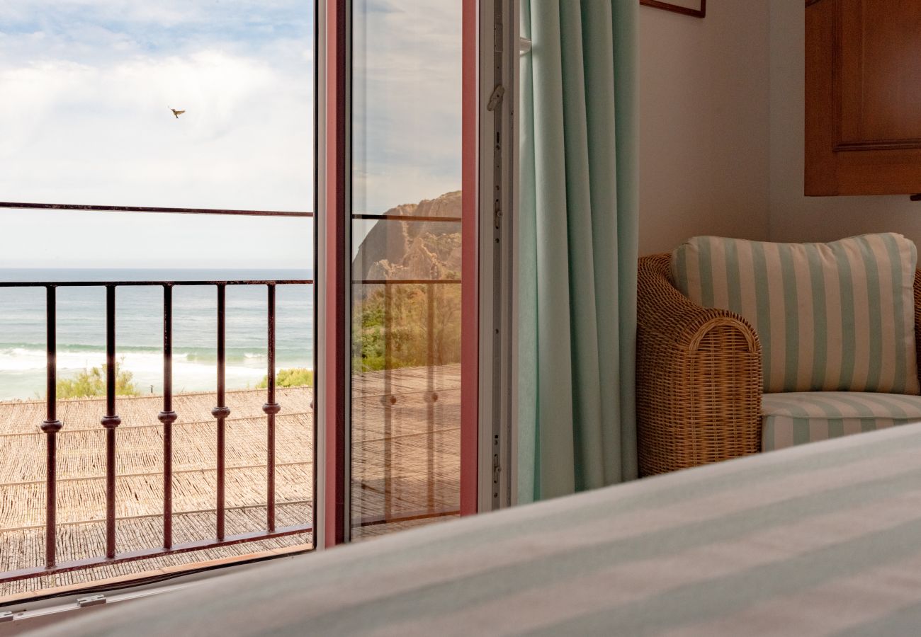 Villa a Sintra - Beachfront Recluse