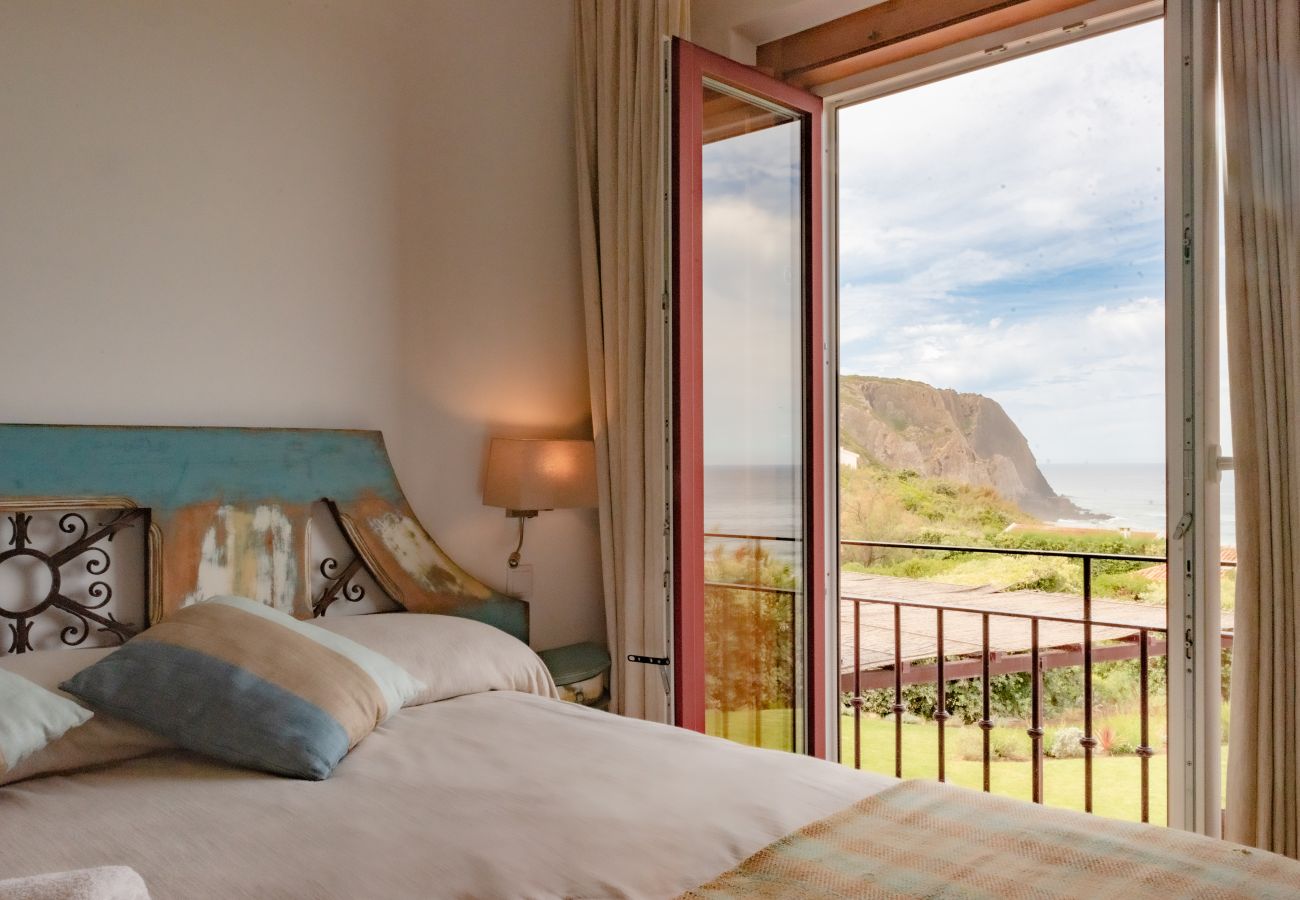 Villa a Sintra - Beachfront Recluse