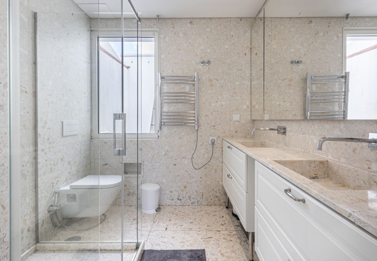 Casa a schiera a Lisboa - Contemporary Restelo Pool Haven