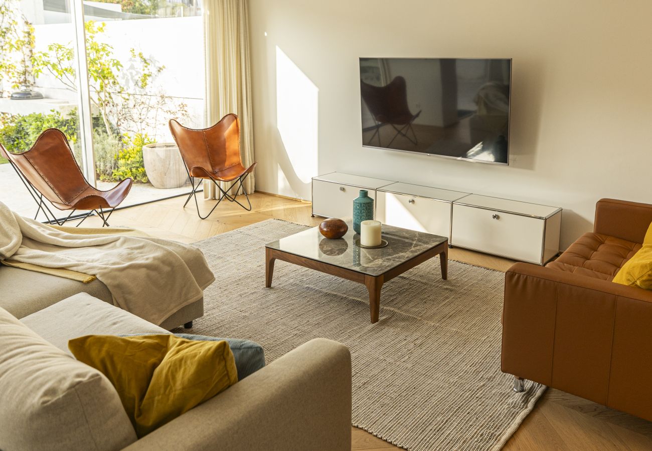 Casa a schiera a Lisboa - Contemporary Restelo Pool Haven