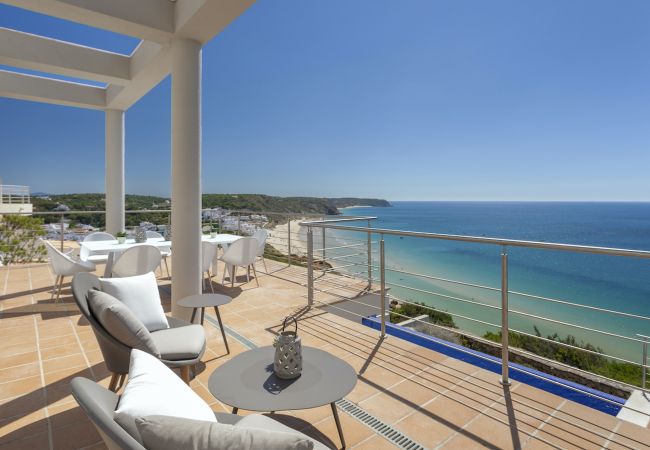 Villa a Burgau - Villa Salema - Exquisite Cliff-Top Living!