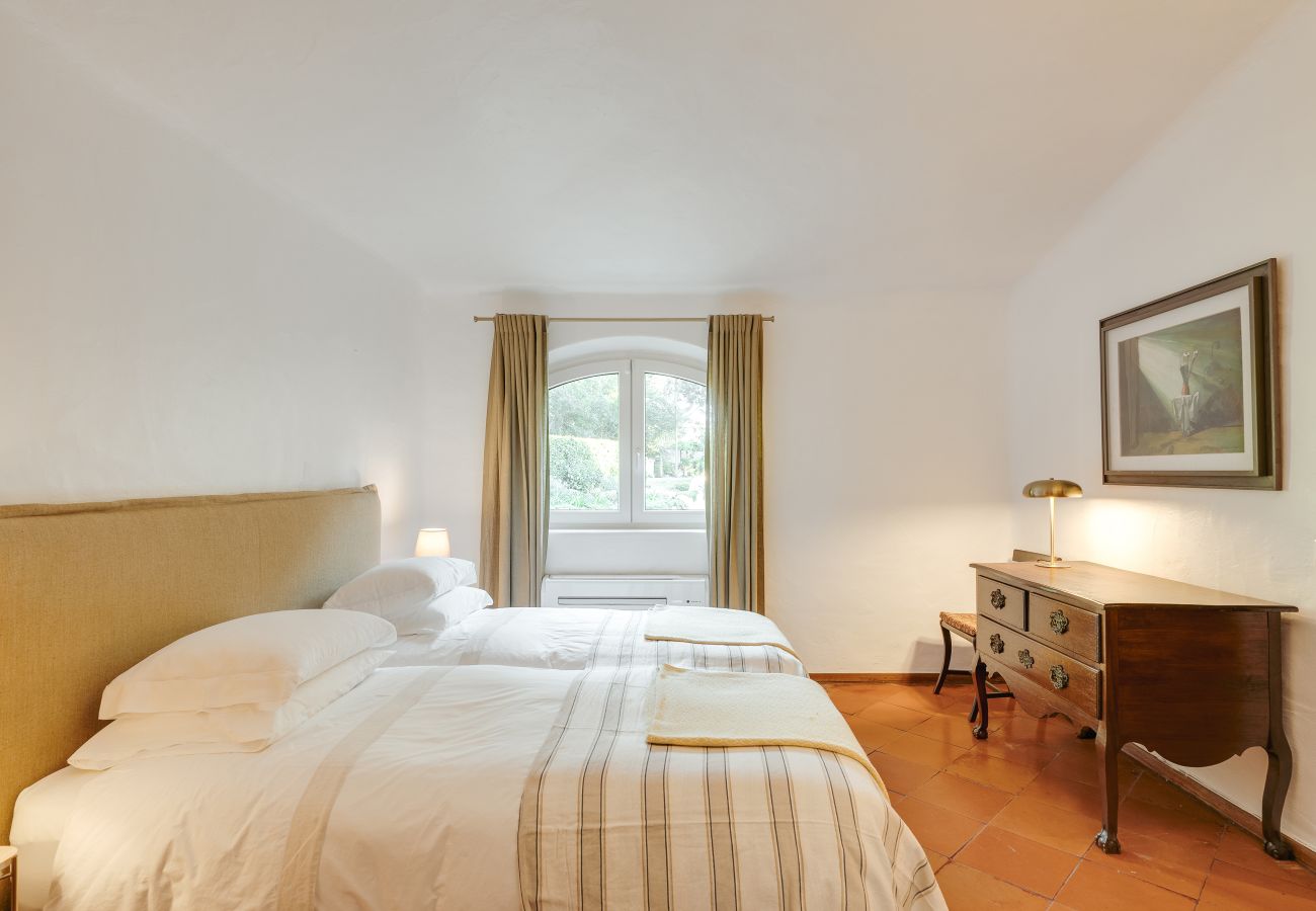 Villa a Cascais - Terracotta Treasure Villa