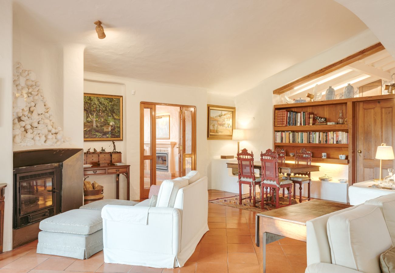 Villa a Cascais - Terracotta Treasure Villa