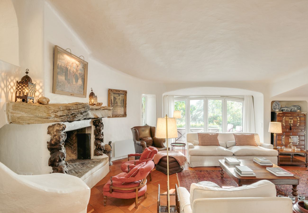 Villa a Cascais - Terracotta Treasure Villa