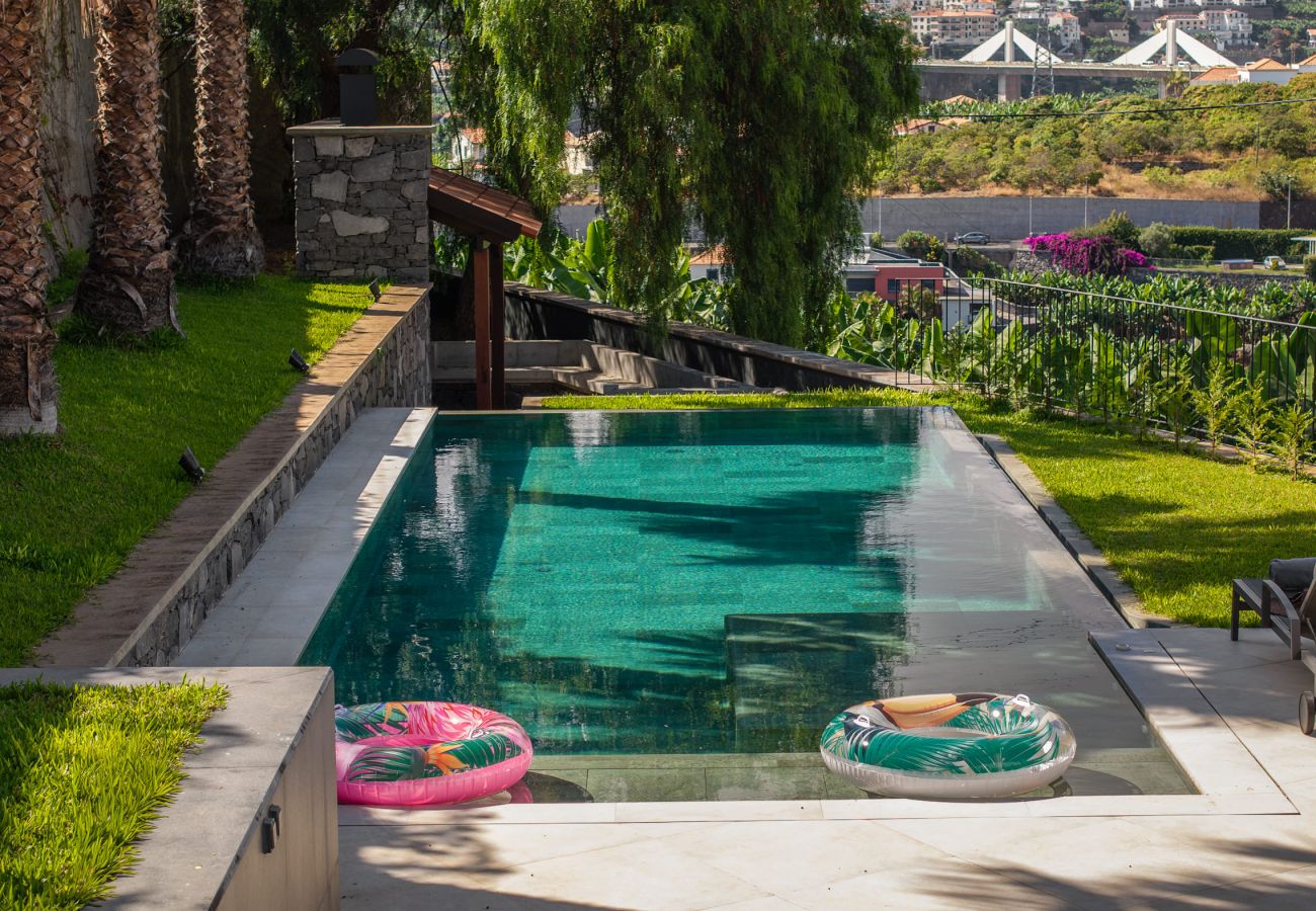 Villa a Funchal - Garden Plantain Villa