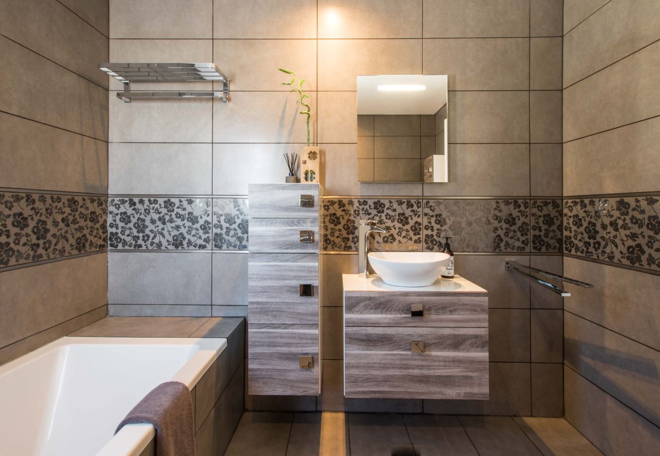 Villa in Santa Bárbara de Nexe - Villa Leonidas - Luxe villa met het beste uitzicht!