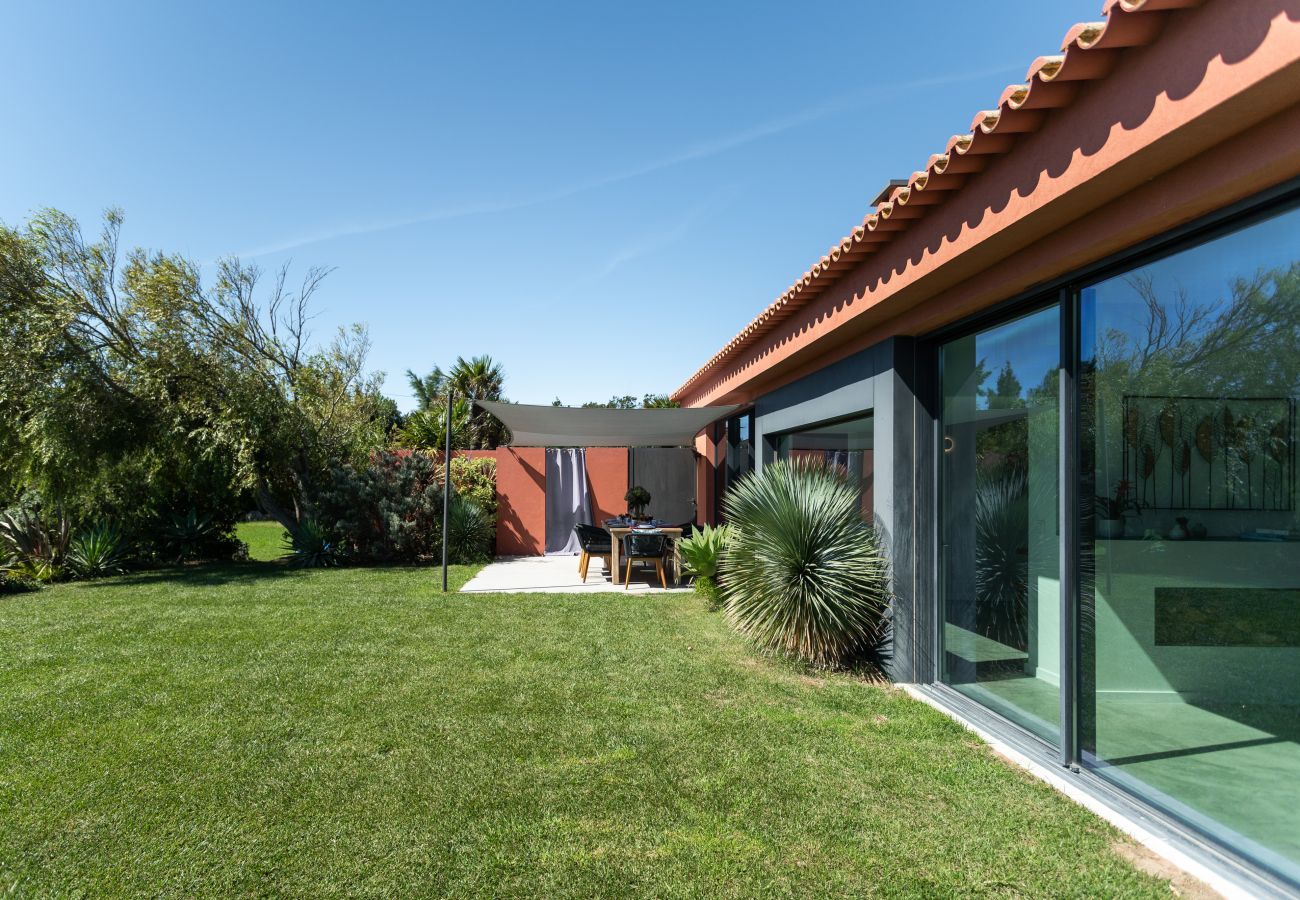 Villa em Cascais - Garden Seaside Villa