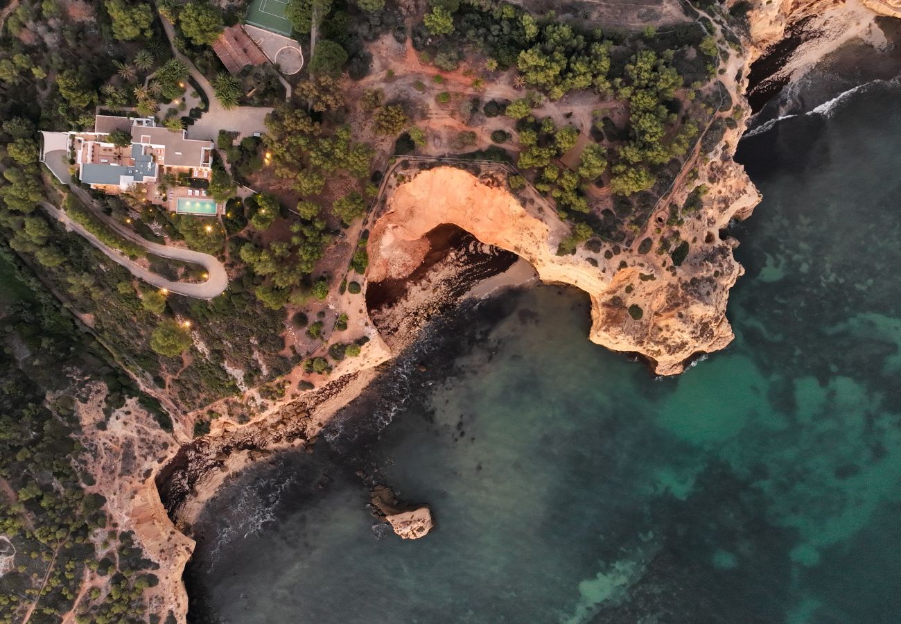 Villa em Carvoeiro - Algarve Temple Villa