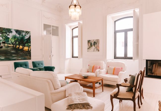 Casa geminada em Portimão - Casa Melchior 6 - Retiro Artístico no Coração de Portimão