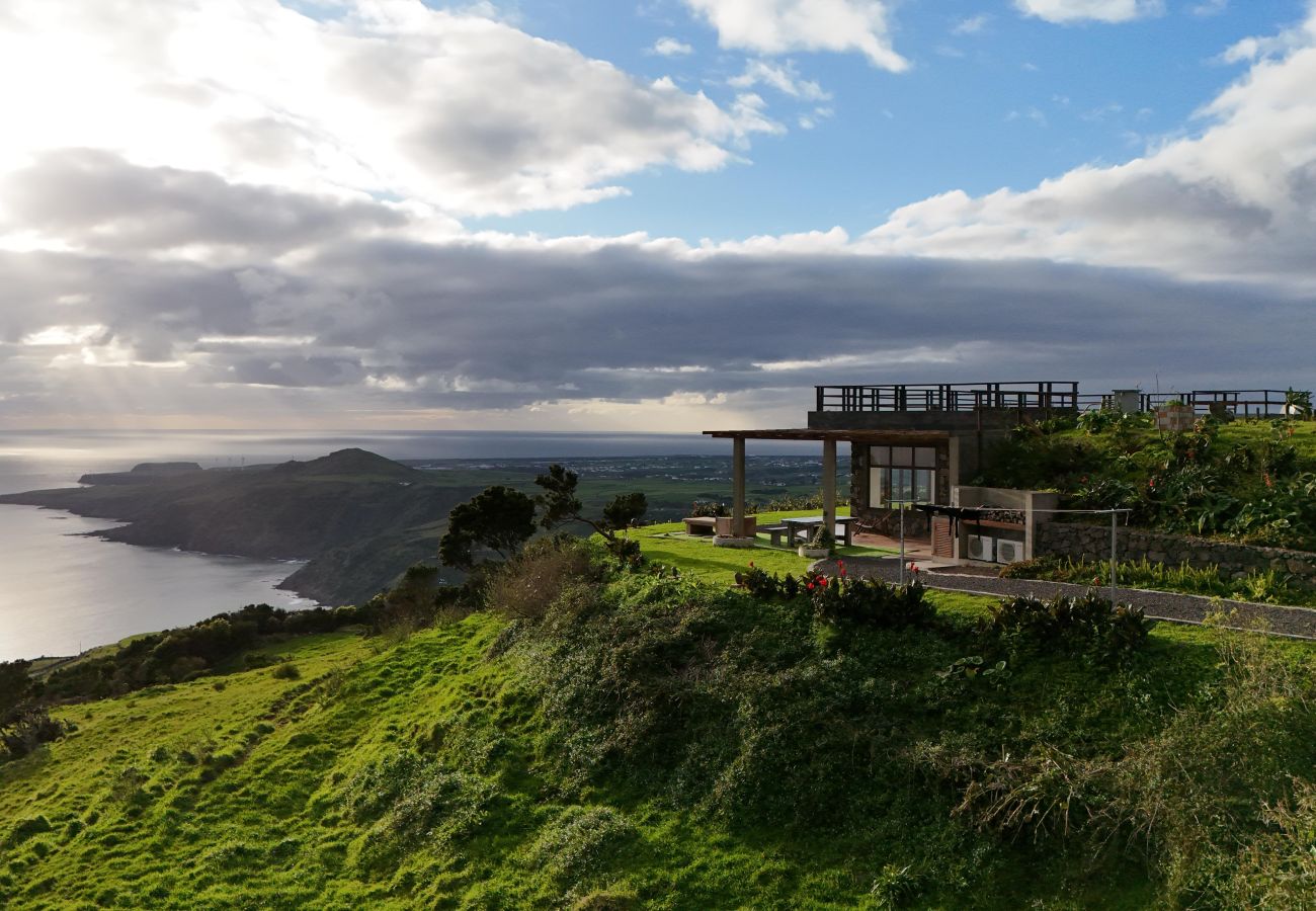 Villa em Santo Espírito - Azorian Paradise Villa