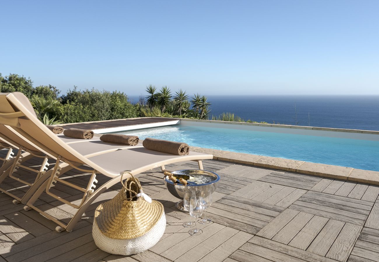 Villa em Sesimbra - Coastline Arrabida Villa