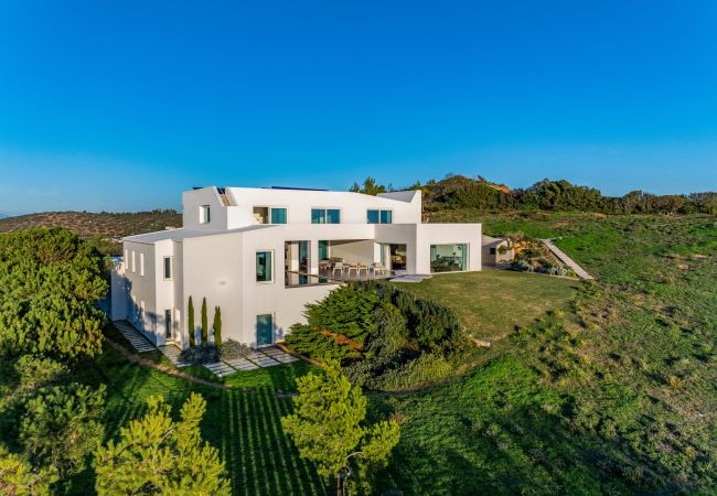 Villa em Budens - Villa Fortaleza - Retiro de luxo à beira da falésia com vistas deslumbrantes sobre o oceano