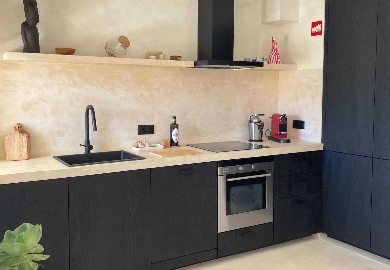 Apartamento em Carvoeiro - Casa Syra – Apartamento elegante com vista para o mar no coração de Carvoeiro