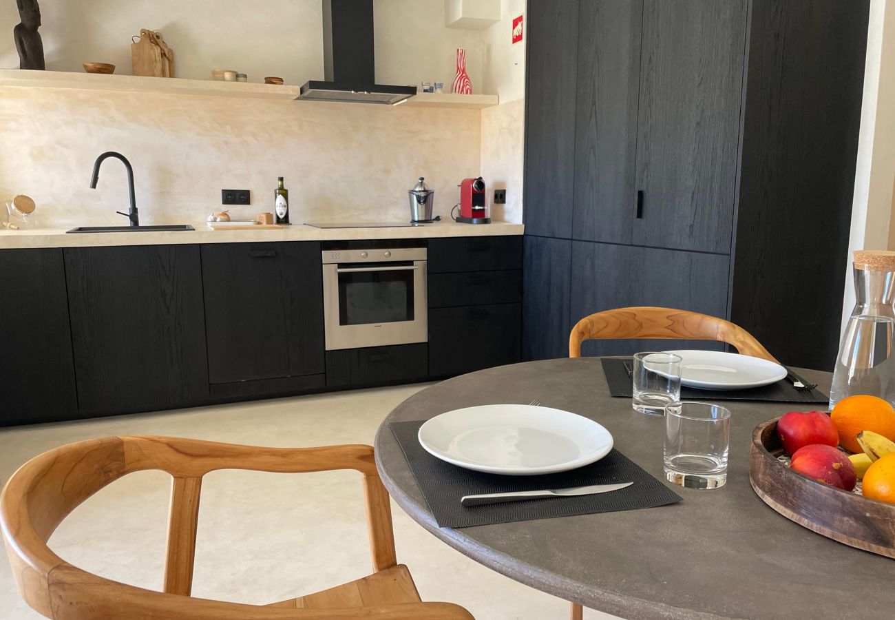 Apartamento em Carvoeiro - Casa Syra – Apartamento elegante com vista para o mar no coração de Carvoeiro
