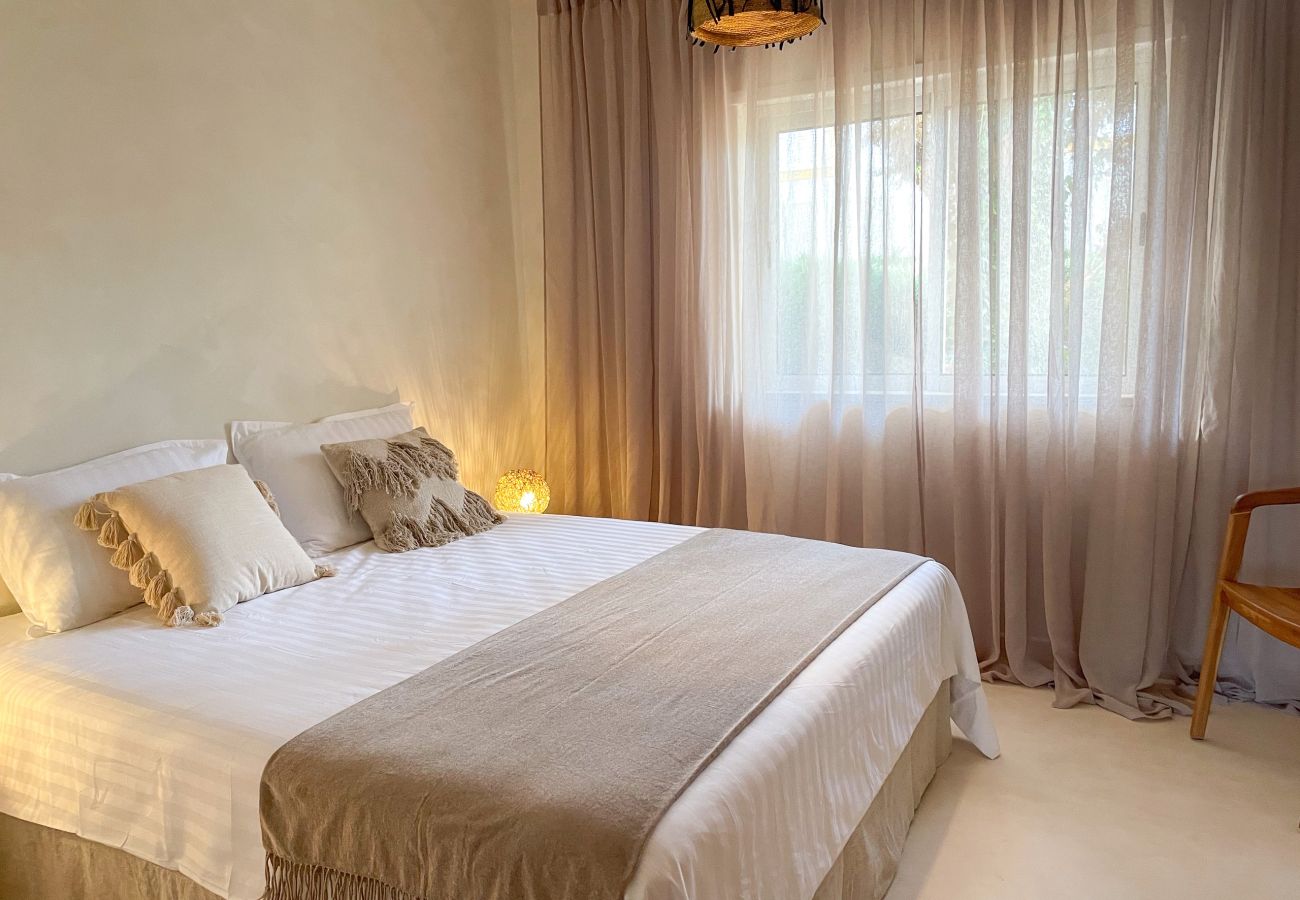 Apartamento em Carvoeiro - Casa Syra – Apartamento elegante com vista para o mar no coração de Carvoeiro