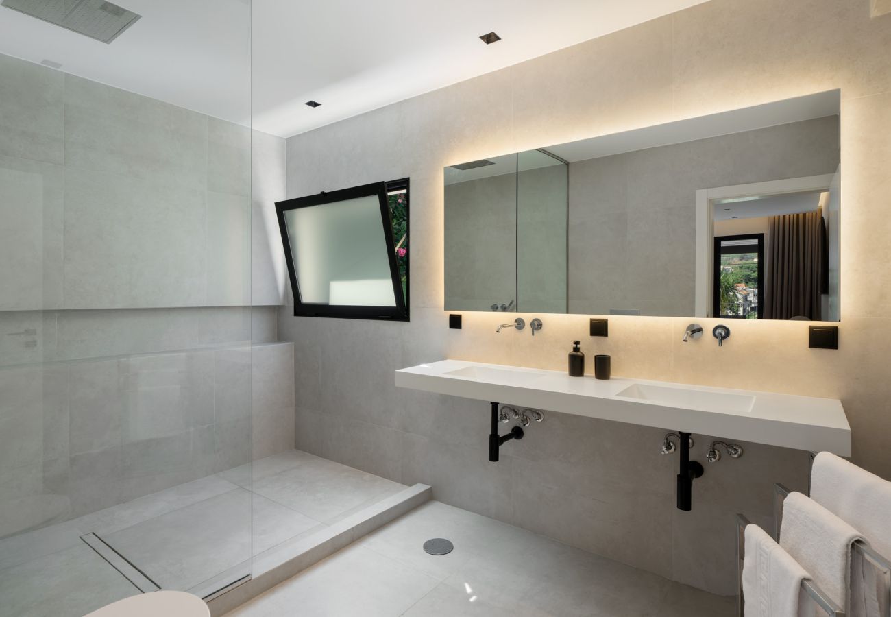 Villa em Funchal - Garden Plantain Villa