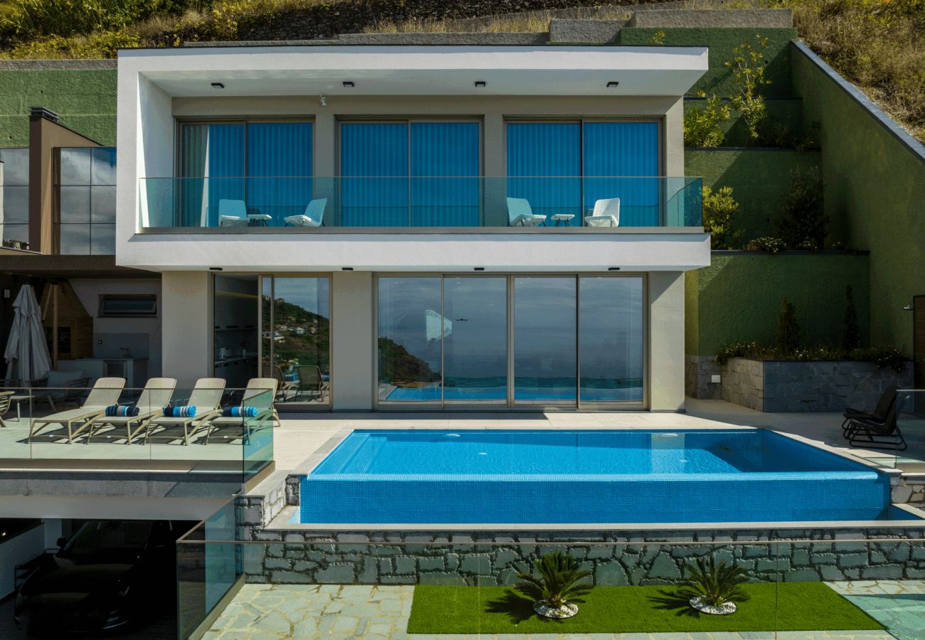 Villa em Arco da Calheta - Sunberry House