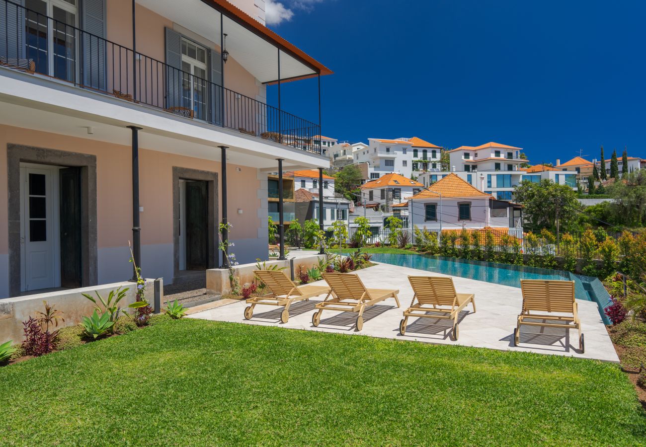 Villa em Funchal - Rosemount House