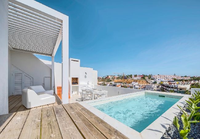 Terraced House in Ferragudo - Casa Alba - Luxury townhouse in Ferragudo with plunge pool