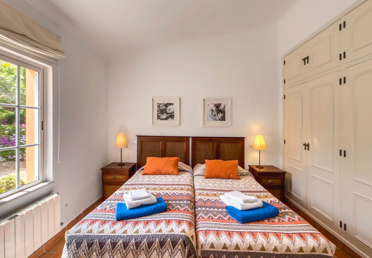 House in Carvoeiro - Casa Teresa - Private heatable pool in Carvoeiro 