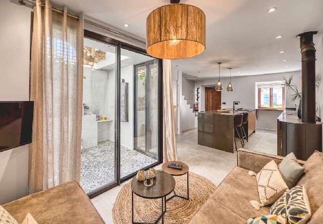 Terraced House in Lagoa - Casa Caracol - Fancy Townhouse with all Thinkable Luxury