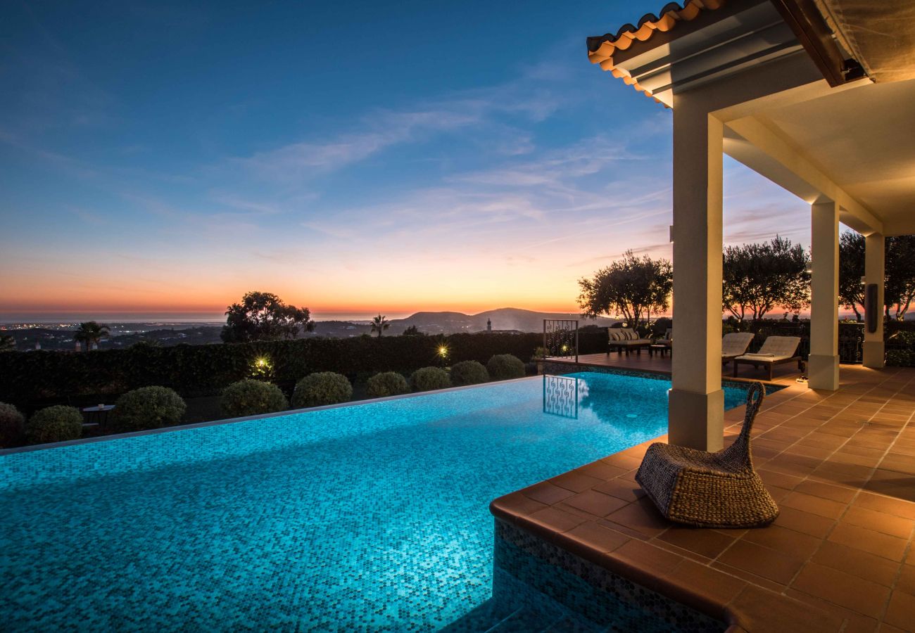 Villa in Santa Bárbara de Nexe - Villa Leonidas - Luxury villa with the best views!
