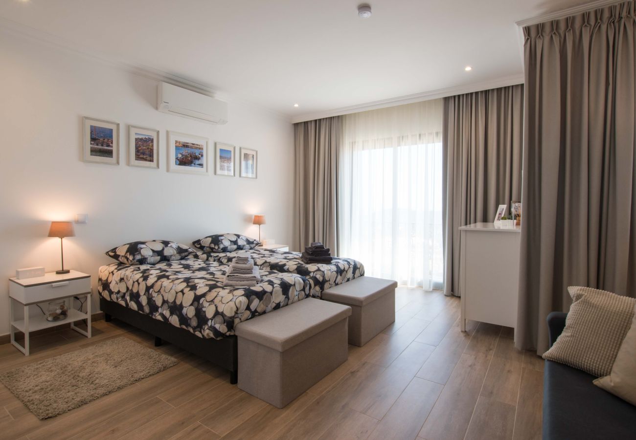 Villa in Santa Bárbara de Nexe - Villa Leonidas - Luxury villa with the best views!