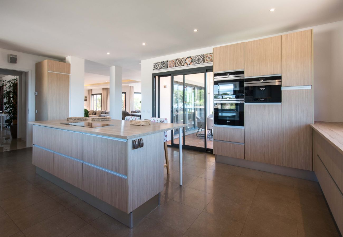 Villa in Santa Bárbara de Nexe - Villa Leonidas - Luxury villa with the best views!