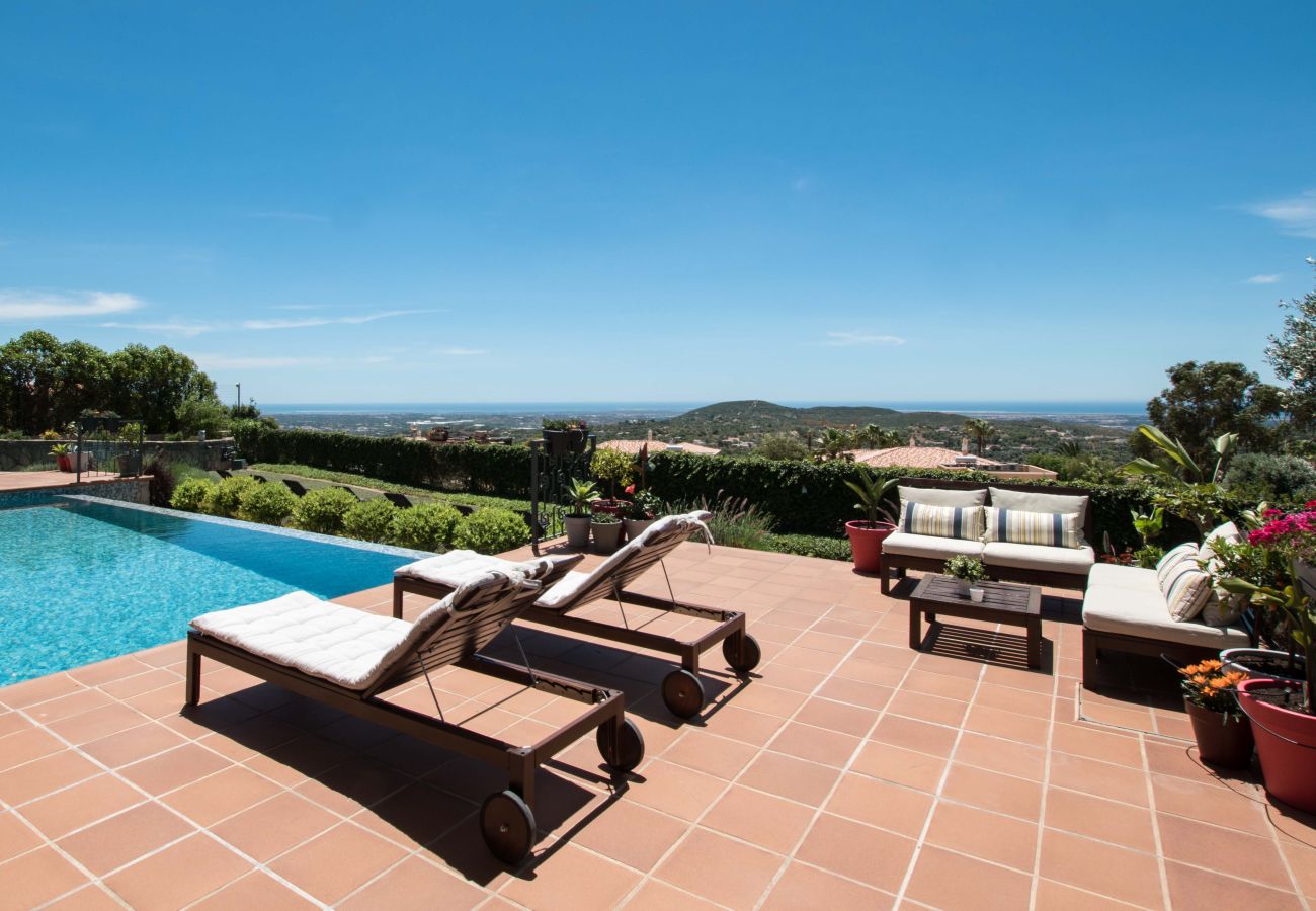 Villa in Santa Bárbara de Nexe - Villa Leonidas - Luxury villa with the best views!