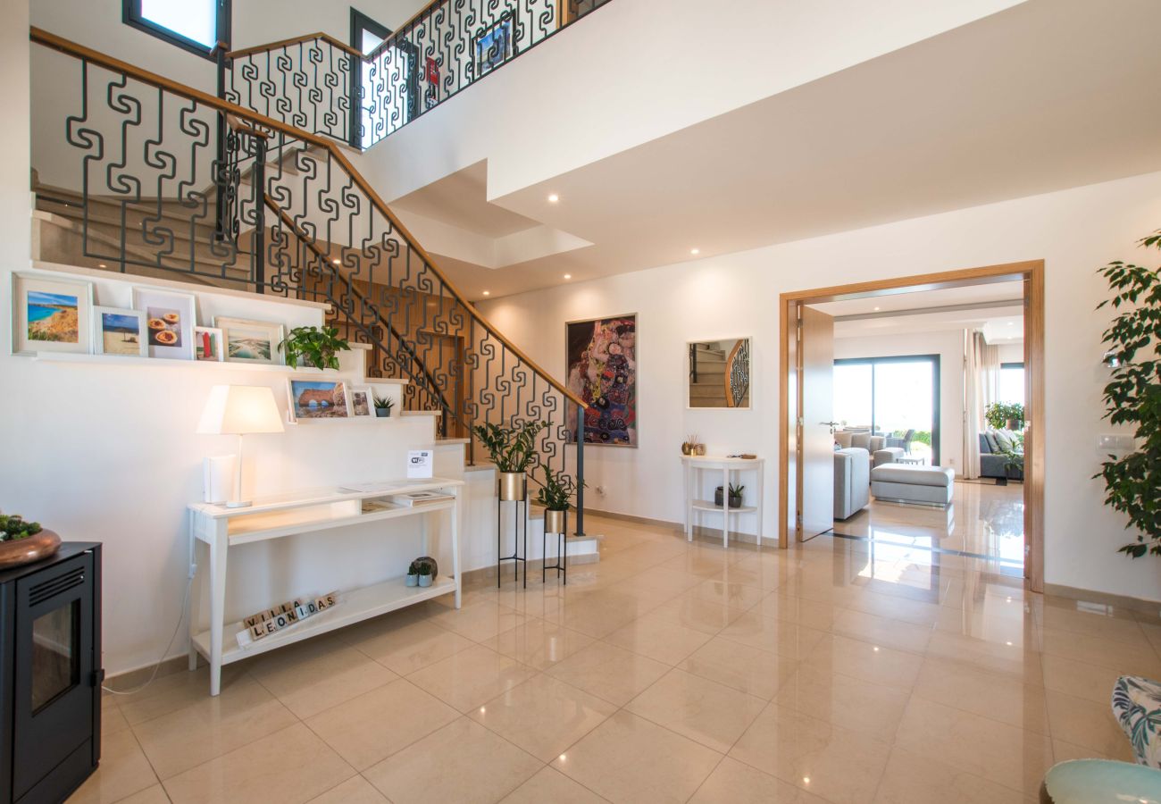 Villa in Santa Bárbara de Nexe - Villa Leonidas - Luxury villa with the best views!