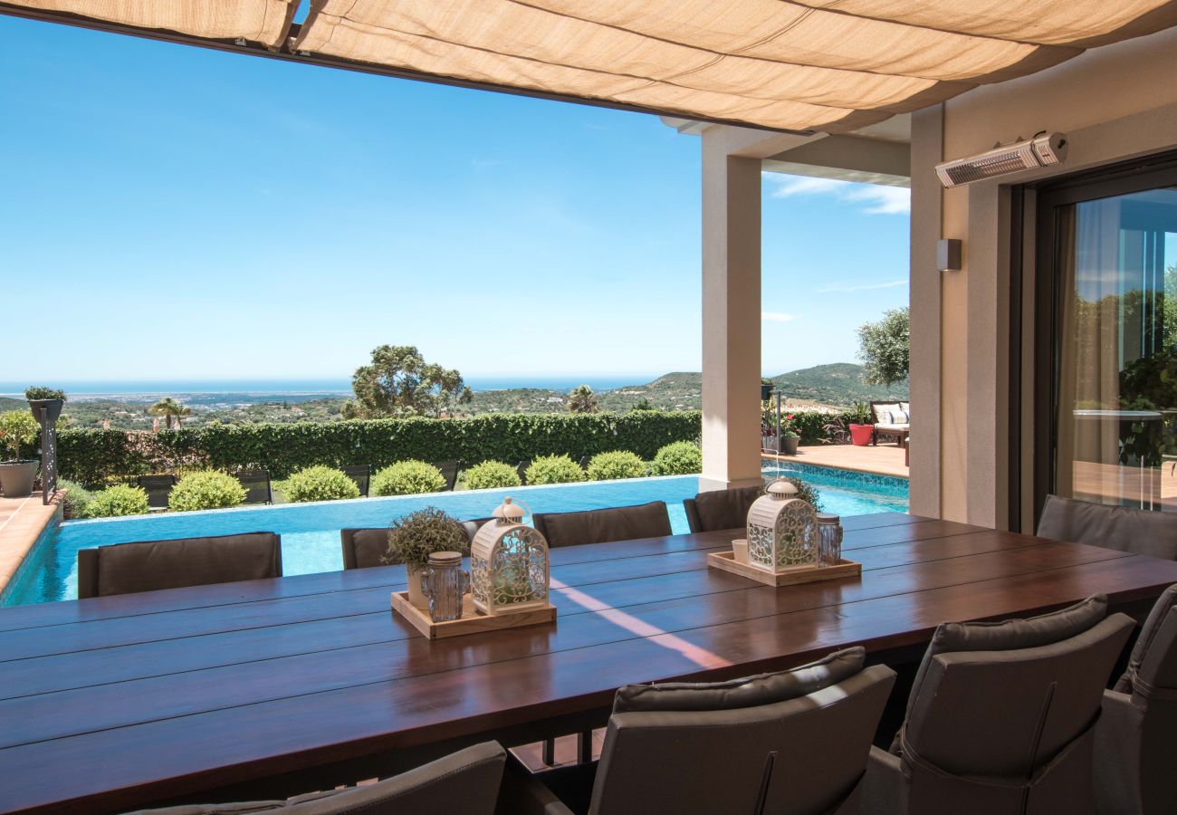 Villa in Santa Bárbara de Nexe - Villa Leonidas - Luxury villa with the best views!