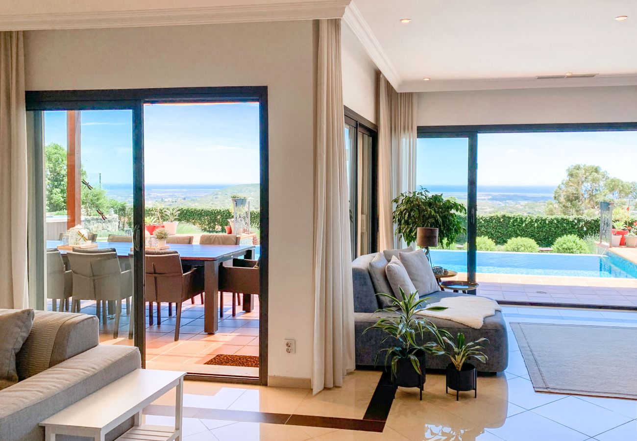 Villa in Santa Bárbara de Nexe - Villa Leonidas - Luxury villa with the best views!